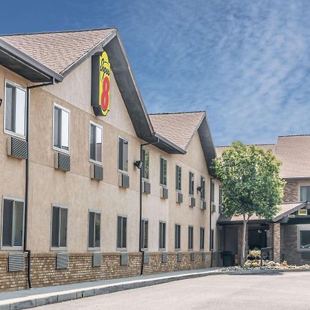 Hotel Super 8 By Wyndham Redding Exteriér fotografie